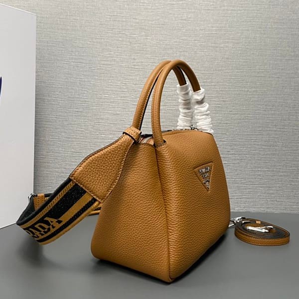 Cheapest price! Prada replica large leather handbag put52364