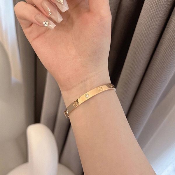High quality??? Cartier LOVE bracelet fake kal87671