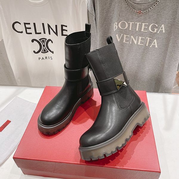 Valentino One Stud Calfskin Long Boots Replica Vuc92056