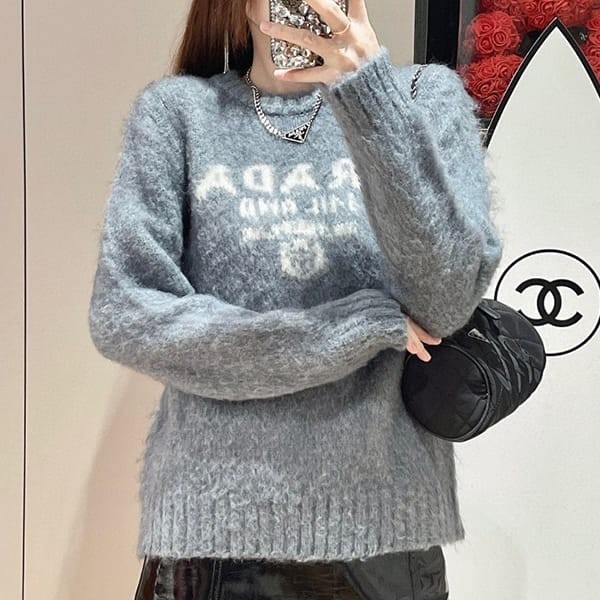 Extremely rare! Replica Prada logo wool cashmere long sleeve knit sweater grey puk95688