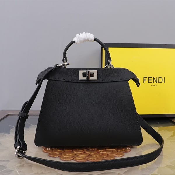Attention ★ Fendi Replica Peekaboo ISeeU Selleria Topstitch Bag fed31659