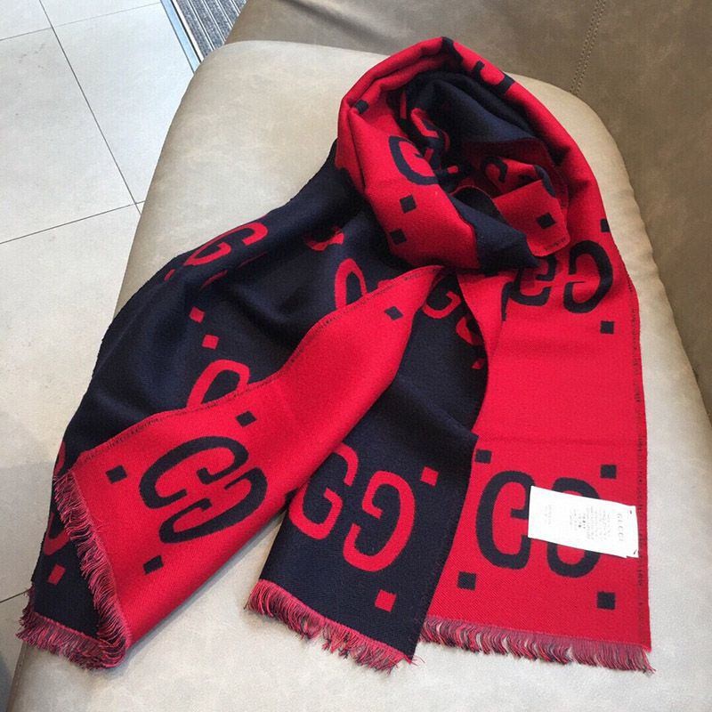 Extremely rare! Gucci GG wool lame jacquard scarf/muffler guj67361