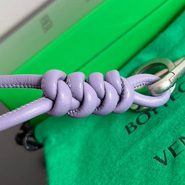 Bottega Veneta Braided Leather Keyring Replica boh69571