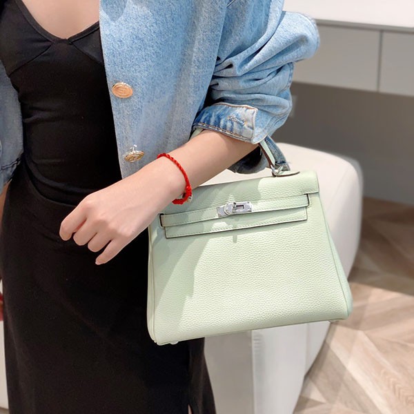 Very popular: Hermes replica Kelly 25cm with inner stitching and silver hardware erp04598 Very popular: Hermes replica Kelly 25cm with inner stitching and silver hardware erp04598