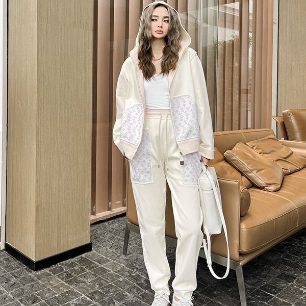 Top and bottom set [For everyday wear] Louis Vuitton Monogram Pocket Hoodie Replica 1AC0RI