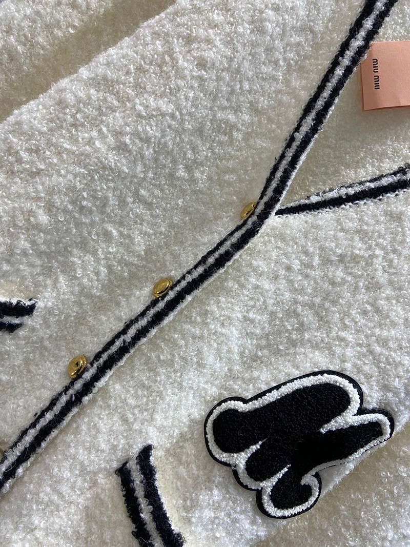 Sold out ☆ Miu Miu sweater copy ☆ Oversized logo mohair sweater? mys81908