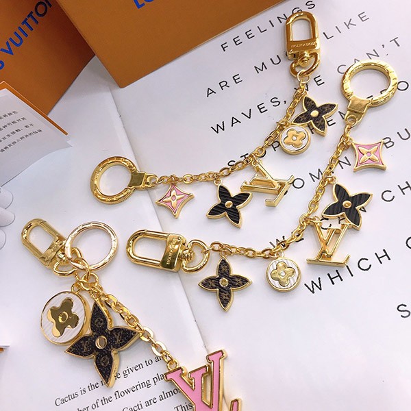 [Just wear it and you'll look elegant!] Louis Vuitton bag charm replica vuo55003