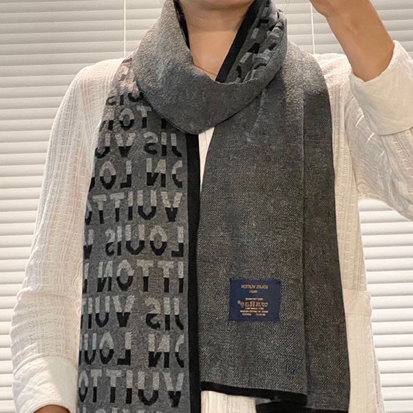 Louis Vuitton Scarf Replica Men's Echarpe LV Split vua85476 Louis Vuitton Scarf Replica Men's Echarpe LV Split vua85476