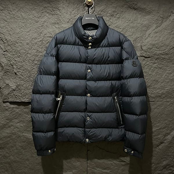 New design Moncler quilted down jacket replica moq69564