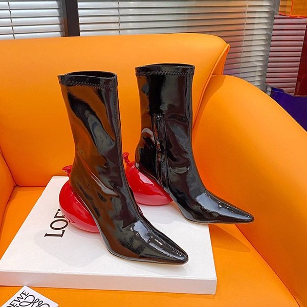 Latest and stylish Loewe leather balloon decorated high heels replica loo07094