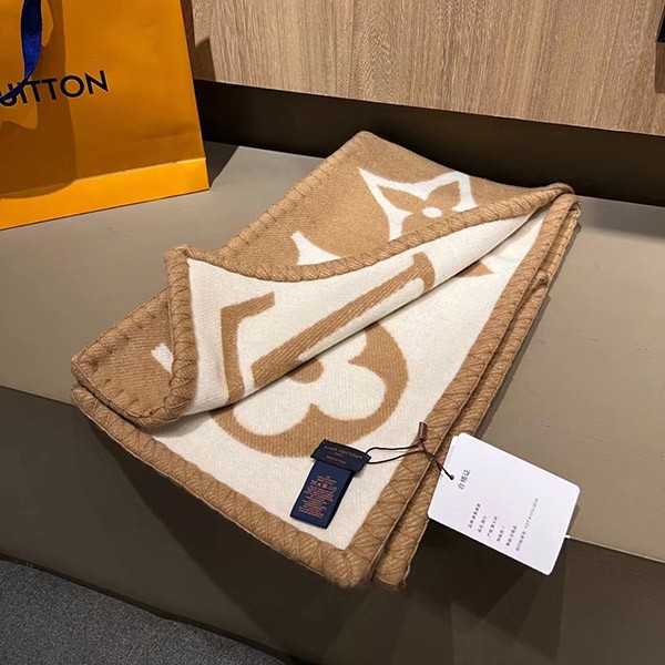 Louis Vuitton Replica Echarpe Sweet Dream Scarf vuj33627