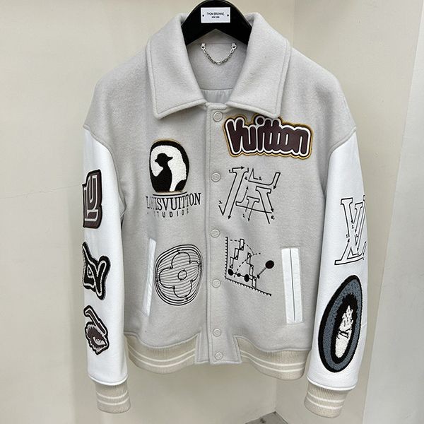 2023 New Louis Vuitton Imitation Wool Patchwork Cowhide Sleeve Embroidery Men's Baseball Jersey vuo04225 2023 New Louis Vuitton Imitation Wool Patchwork Cowhide Sleeve Embroidery Men's Baseball Jersey vuo04225