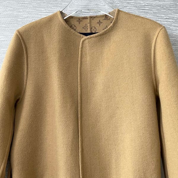 Very popular all over the world? Louis Vuitton wool no-collar coat replica monogram vuv23999
