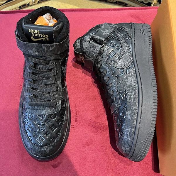 Popular all over the world? Nike x Louis Vuitton x Off-White replica collaboration high-top sneakers vuz01211