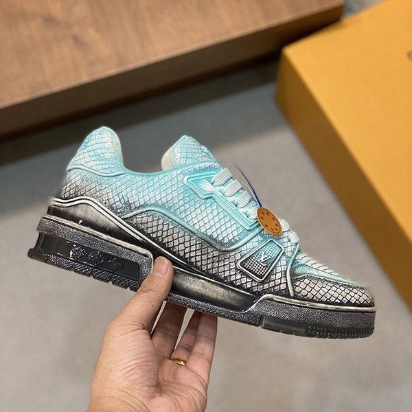 Express delivery Louis Vuitton sneakers LV trainers fake vue90024