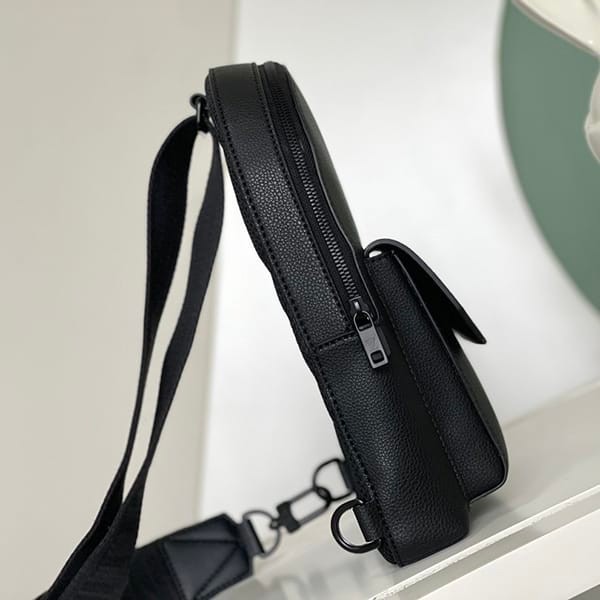 Hard to find Louis Vuitton Pilot Sling Bag Black Replica M23736