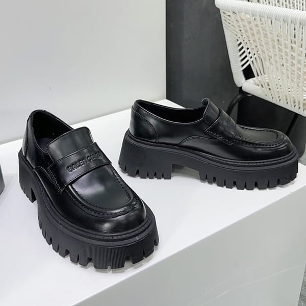 Very popular! Balenciaga TRACTOR loafers in calfskin, fake 760433WA8E91000