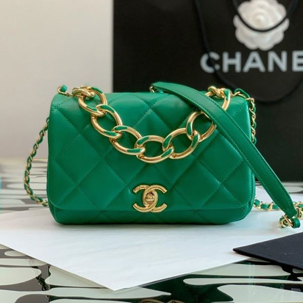 [Vivid green color★] Chanel 19 chain wallet replica shx40440