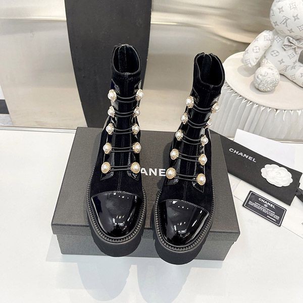 Immediate delivery Chanel short boots replica pearl ankle zip shy18596