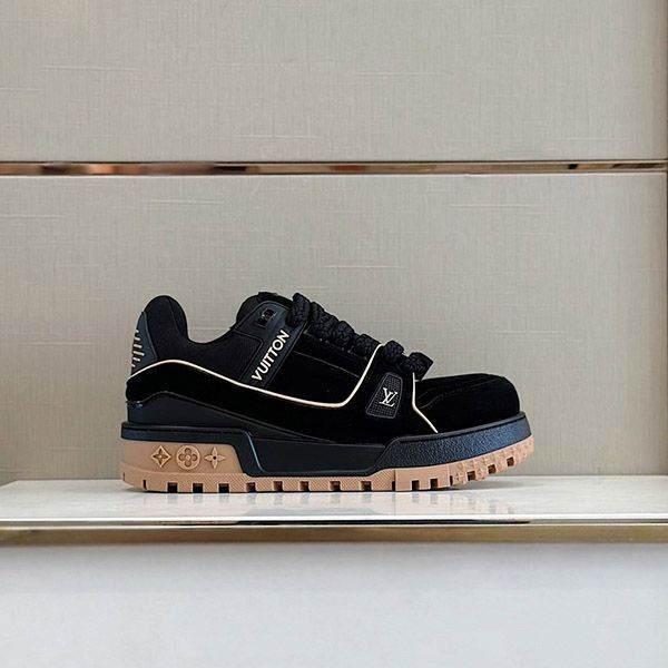 Louis Vuitton Trainer Maxi Line Sneakers Replica vuj54945