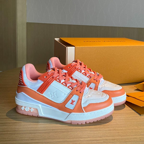 Not available in Japan? Fake Louis Vuitton sneakers, trainer sneakers, calfskin vuh86086
