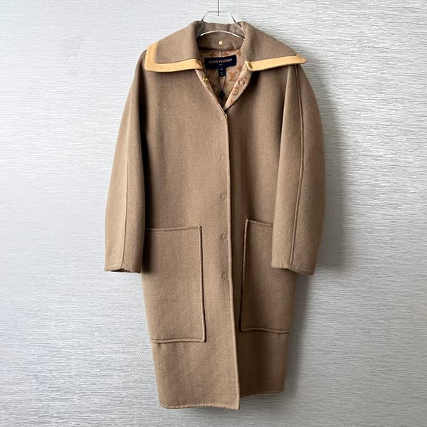 Best Price Louis Vuitton Removable Collar Double Face Coat 1ABQP1 Best Price Louis Vuitton Removable Collar Double Face Coat 1ABQP1