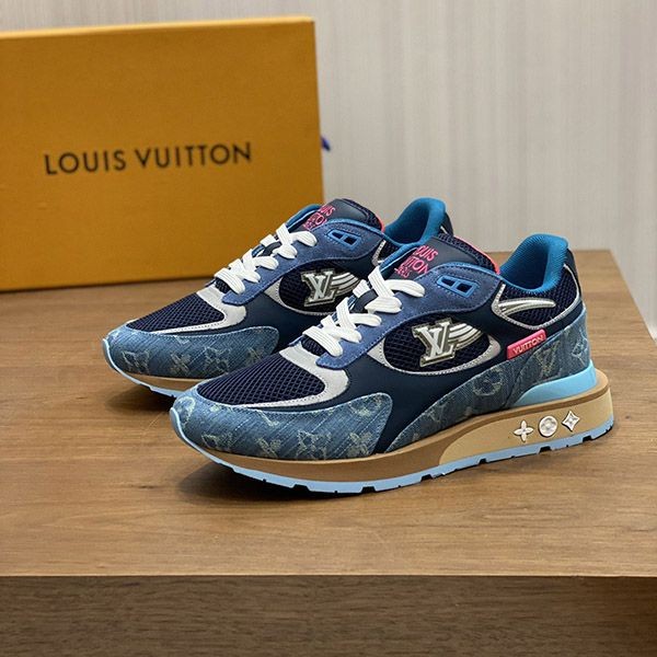 Secured Louis Vuitton Runaway Line Replica Sneakers vud43443