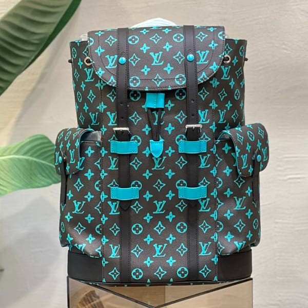 ☆Super popular☆Louis Vuitton Christopher MM Backpack Replica M21936 ☆Super popular☆Louis Vuitton Christopher MM Backpack Replica M21936