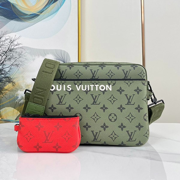 [Multi-purpose use] Louis Vuitton Trio Messenger M23783