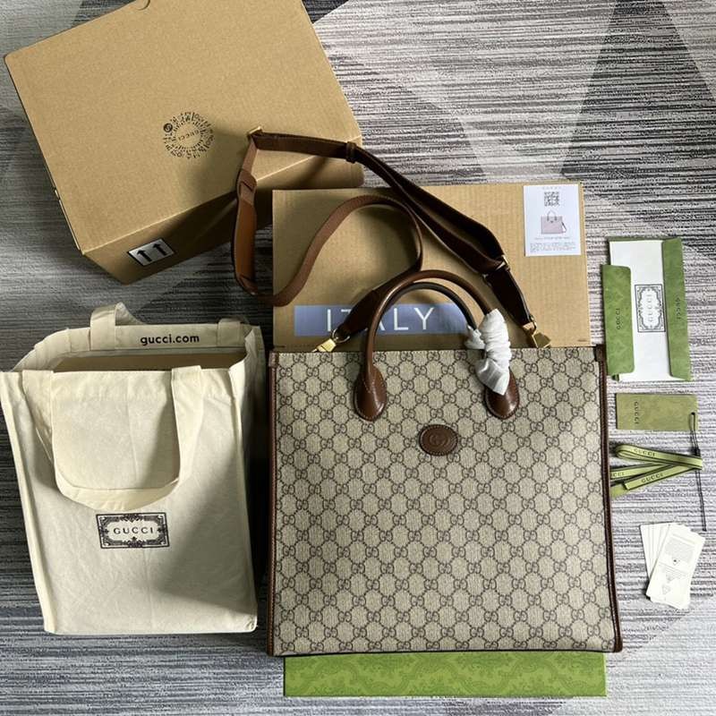 Love at first sight? Gucci Interlocking G Replica Medium Tote Bag guo21000