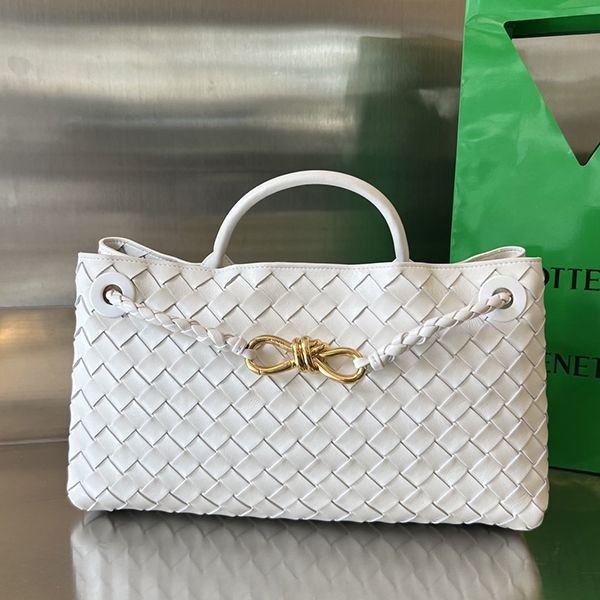 [New 23AW] Bottega Veneta Small Andiamo Bag Replica 754990