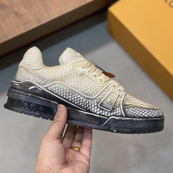 ☆Super popular☆ Louis Vuitton sneakers replica LV trainers vum32766