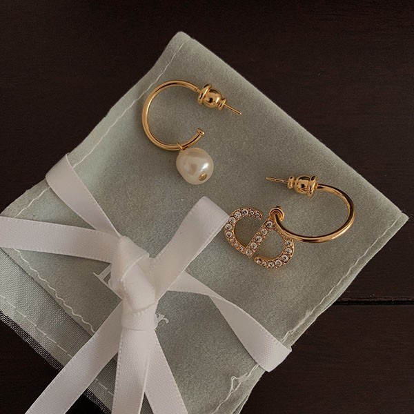 Dior PETIT CD earrings replica ★ resin pearl dee56154 Dior PETIT CD earrings replica ★ resin pearl dee56154
