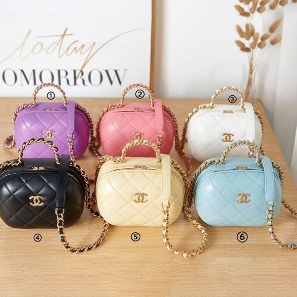 Love at first sight? Chanel small replica vanity case blue sht89920 Love at first sight? Chanel small replica vanity case blue sht89920