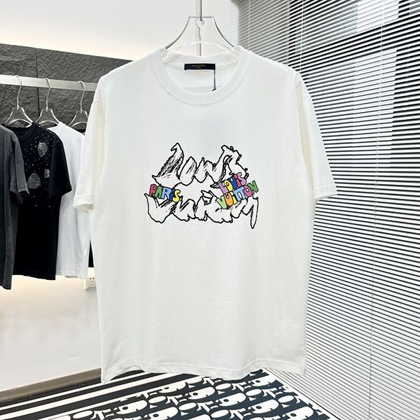 24FW Louis Vuitton T-shirt copy print short sleeves attention-grabbing! vuj67644 24FW Louis Vuitton T-shirt copy print short sleeves attention-grabbing! vuj67644