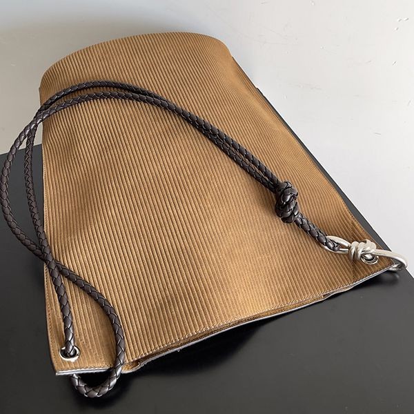 Hard to find! Bottega Veneta shoulder bag replica boi28740