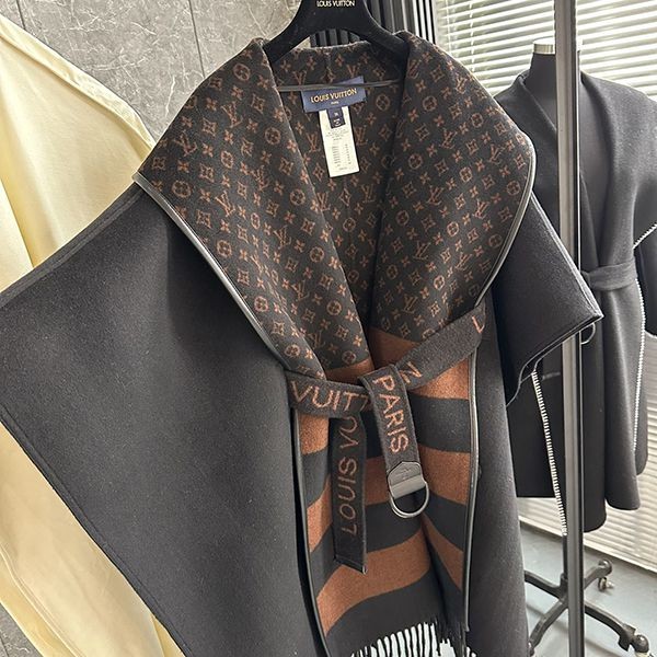 ☆Super popular? Sold out for sure☆Louis Vuitton Cape Hoodie Coat Replica 1A83TK