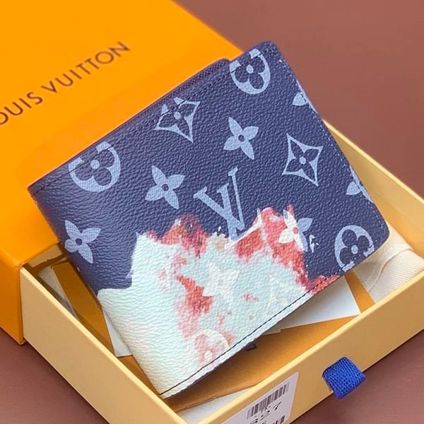 Love at first sight? Louis Vuitton Portefeuille Multiple Bi-fold Wallet Replica M82827