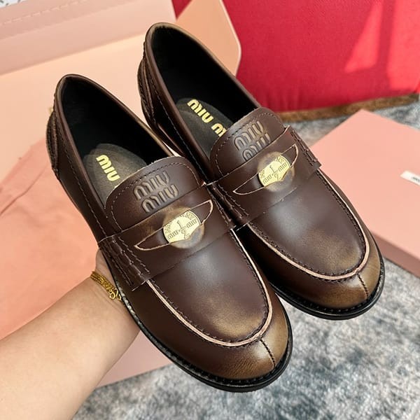 Hard to find Miu Miu replica envelope leather loafers myg25488 Hard to find Miu Miu replica envelope leather loafers myg25488