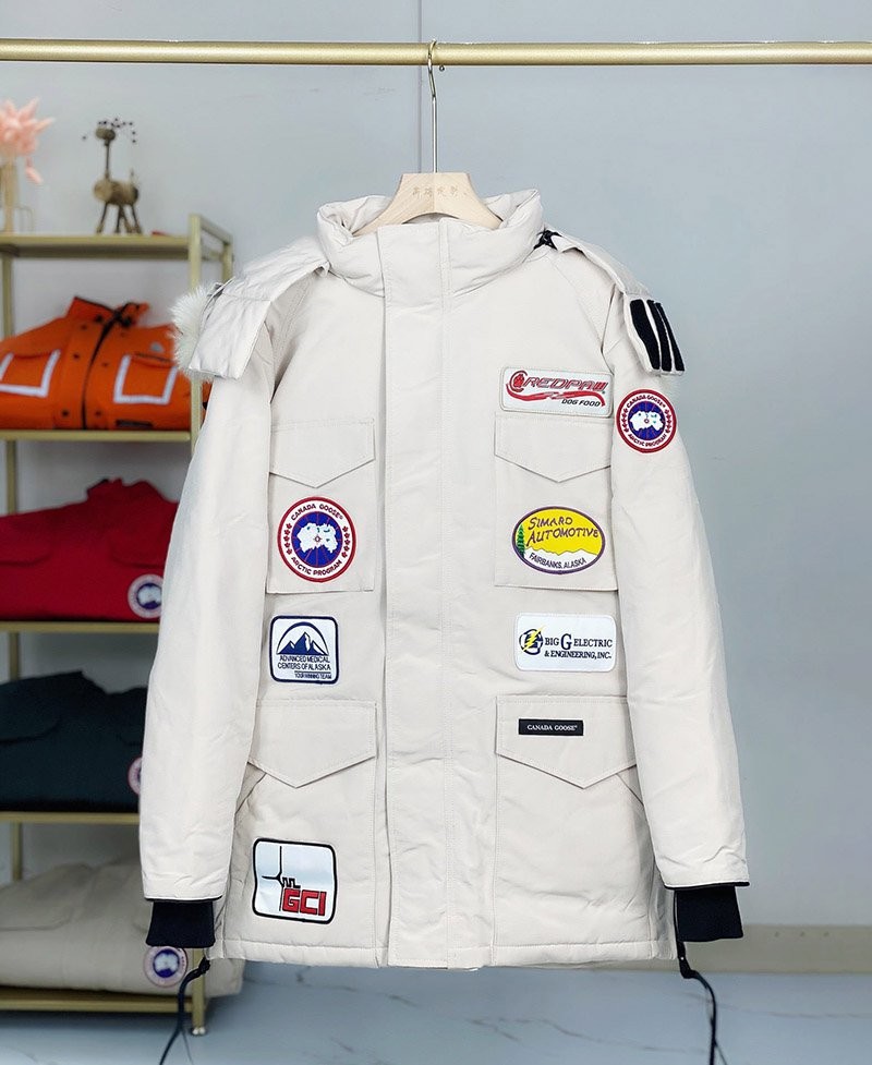 Very popular! Canada Goose Lance Mackey patched down jacket copy coat Caw61289
