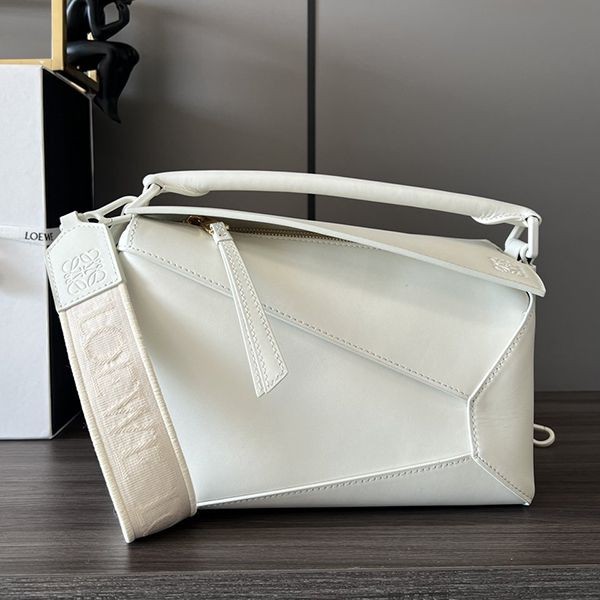 Autumn/Winter Sale Loewe Replica Shoulder Bag PUZZLE Nano loh24051 Autumn/Winter Sale Loewe Replica Shoulder Bag PUZZLE Nano loh24051