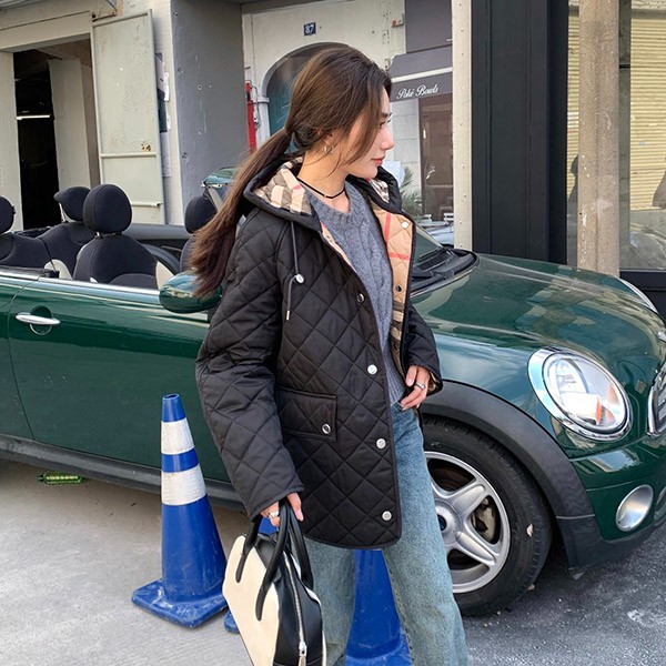 Burberry Diamond Quilted Nylon Jacket Replica 8070967