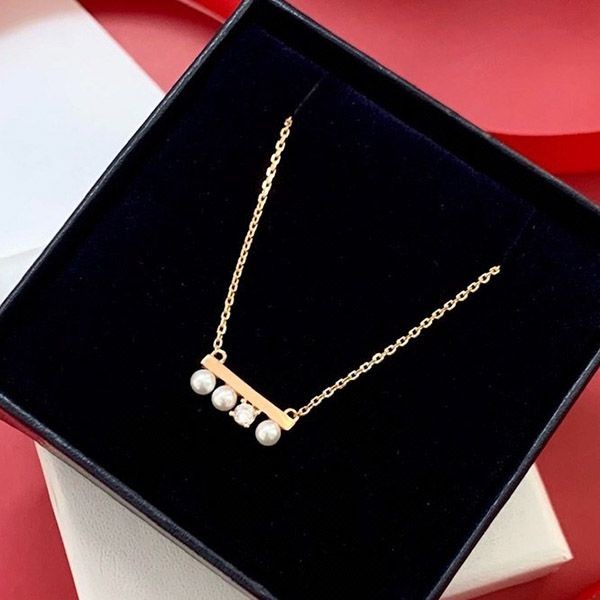 Stylish TASAKI Copy Petite Balance Diamond Solo Necklace taz13279