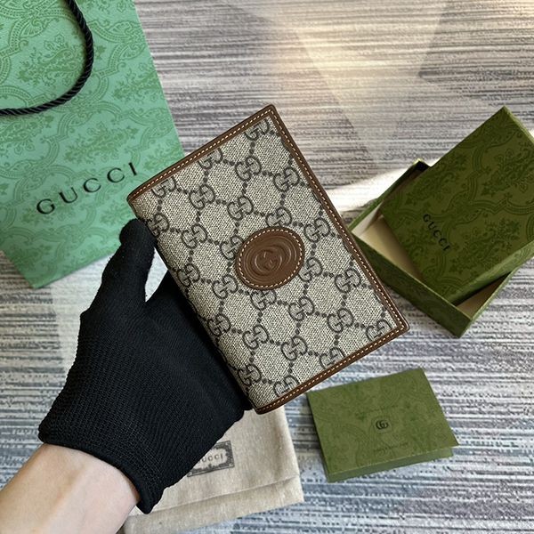 Attention-grabbing! Gucci GG Supreme card case replica guo47695