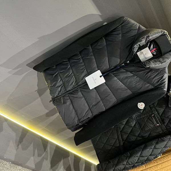 Moncler Replica Down Padding Knit Cardigan moy85458