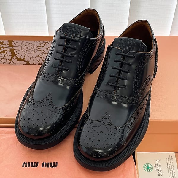 Competing for Miu Miu x Churchs Brogue Shoes Replica 5E038E055 Competing for Miu Miu x Churchs Brogue Shoes Replica 5E038E055
