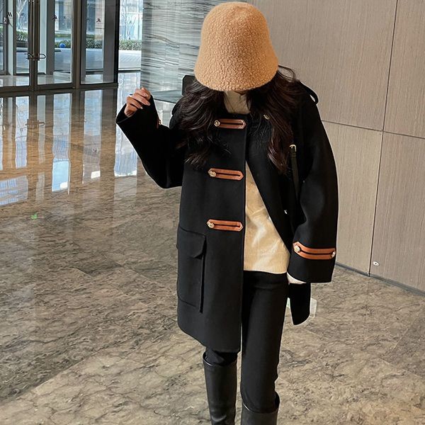 Perfect as a gift? Celine Cashmere Long Coat Replica Cet54682