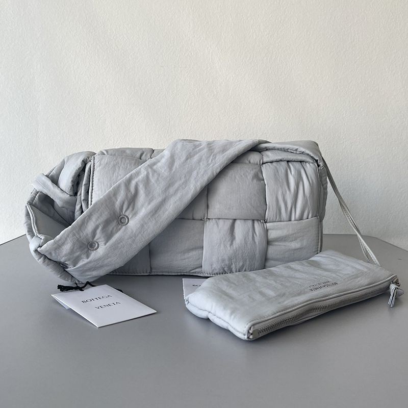 Very popular Bottega Veneta copy The Padded Tech Cassette Nylon boa21150 Very popular Bottega Veneta copy The Padded Tech Cassette Nylon boa21150