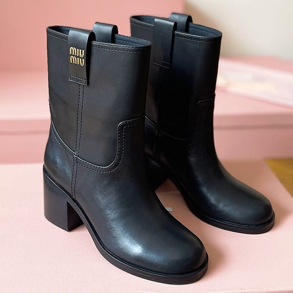 Classic Miu Miu replica smoked leather ankle boots 5U966D0750 70F0002 Classic Miu Miu replica smoked leather ankle boots 5U966D0750 70F0002