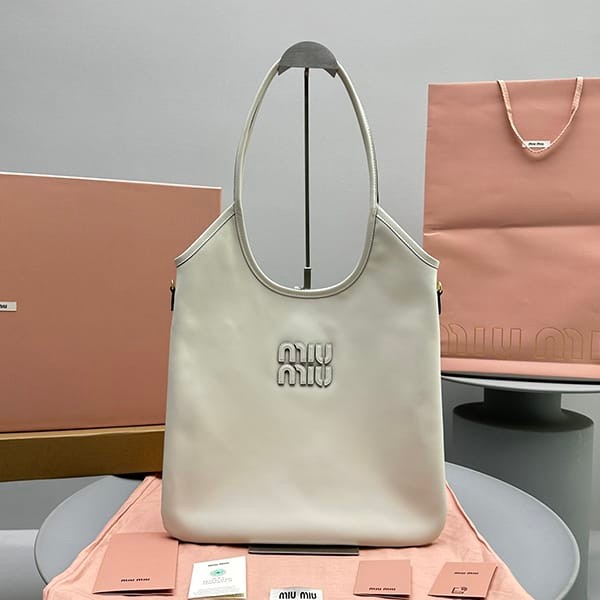 Very popular! Miu Miu fake lettering logo leather shopping bag myu86356 Very popular! Miu Miu fake lettering logo leather shopping bag myu86356